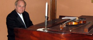 Chicago Piano Player